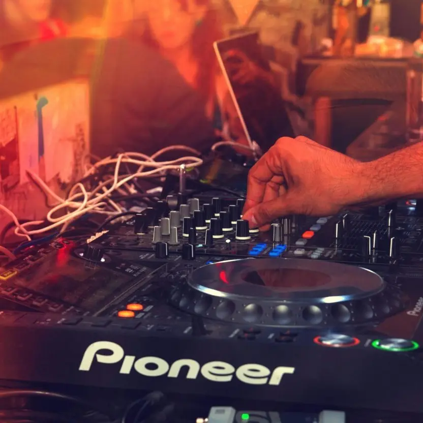 NON C’E’ NENTI | Street food, live show e dancefloor no stop, il weekend reggino comincia oggi