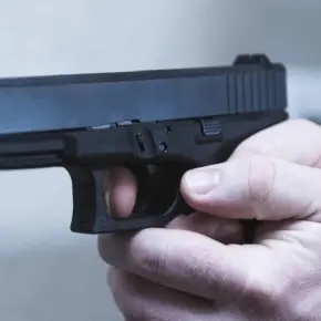 Reggio, giovane ferito a colpi d'arma da fuoco. Indaga la Polizia