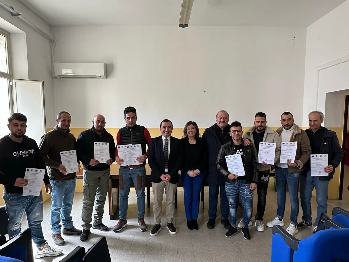 Siderno, la Città Metropolitana consegna gli attestati del corso Idraulico forestale