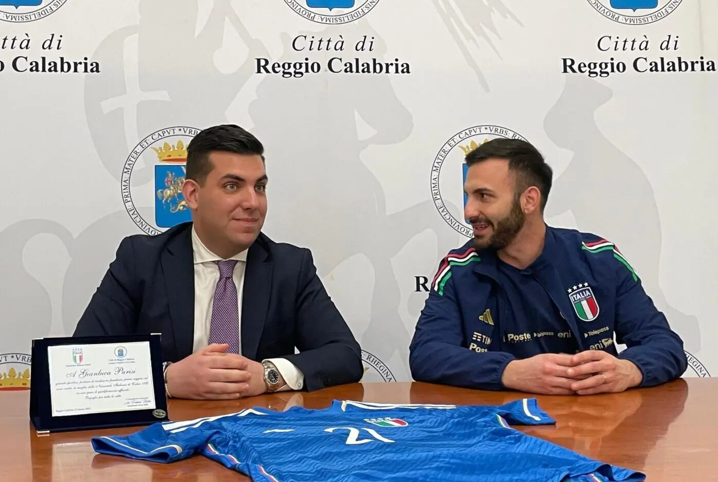 Reggio, premiato l'atleta reggino Parisi convocato in Nazionale Calcio a5, Milia (FI): «Orgoglio per la città»