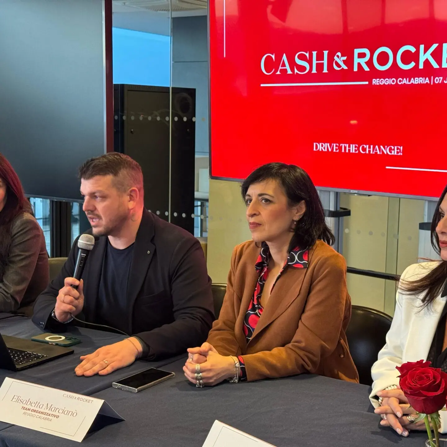Cash & Rocket 2025, Reggio Calabria entra nel circuito internazionale: beneficenza, glamour e motori sulle strade dello Stretto - FOTO