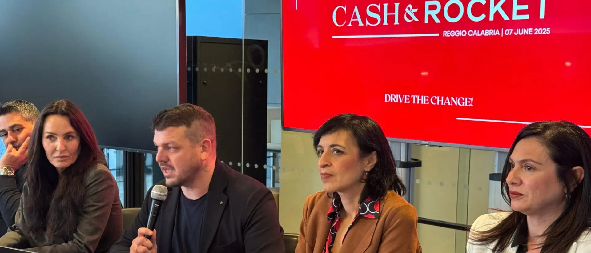 Cash & Rocket 2025, Reggio Calabria entra nel circuito internazionale: beneficenza, glamour e motori sulle strade dello Stretto - FOTO