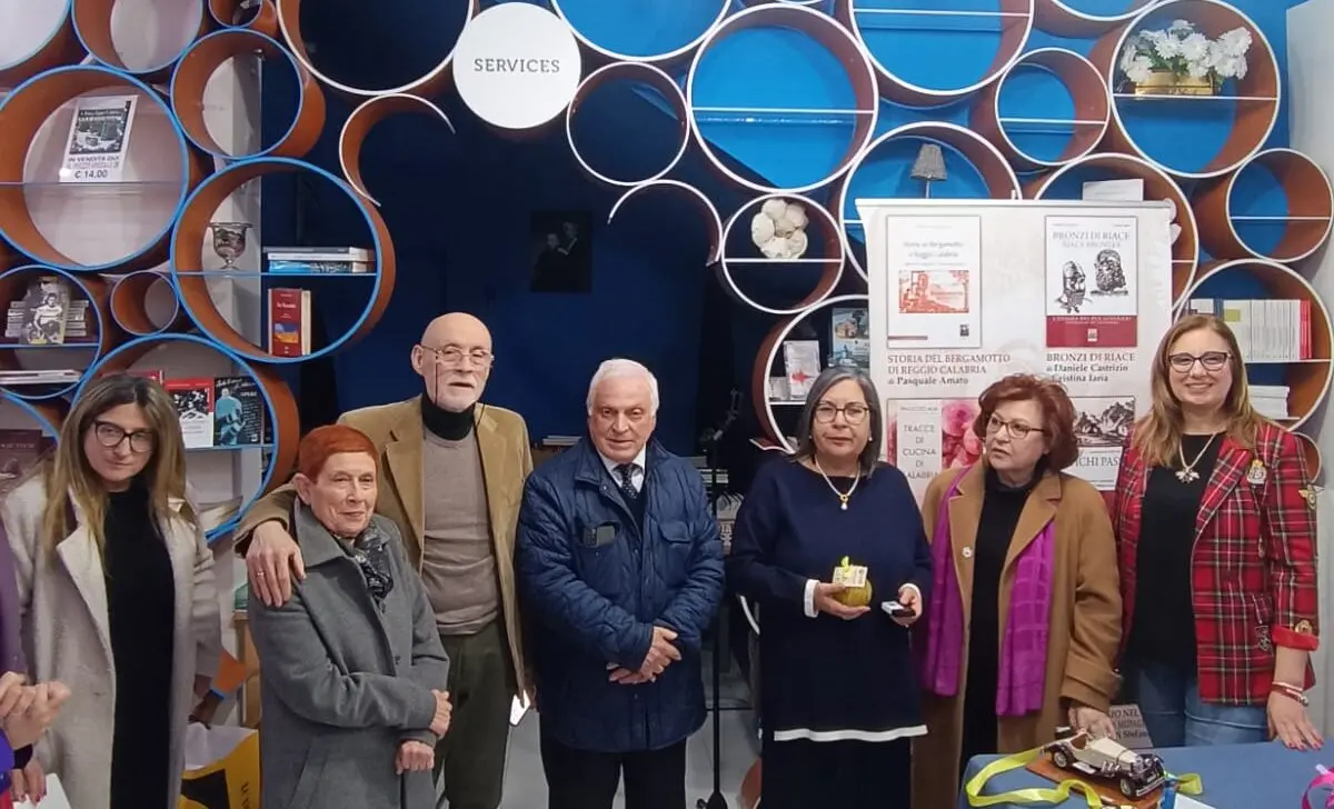 Reggio, presentato il libro \"Le 100 miglia che cambiarono la storia. Bert Benz\"