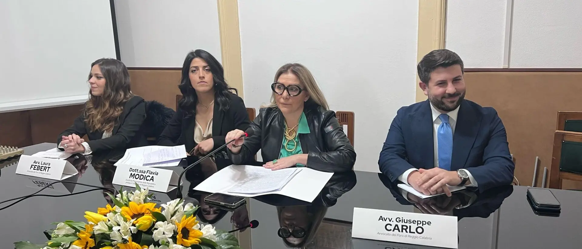 Oltre le parole, “Insieme alle donne per le donne”: avvocati e magistrati reggini uniti per combattere la violenza di genere