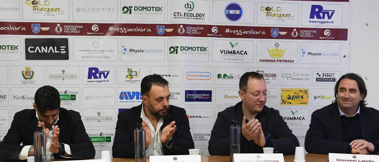 Reggio, la Domotek Volley si dà un futuro anche digitale: connubio perfetto di energia e ambizione in vista dei PlayOff