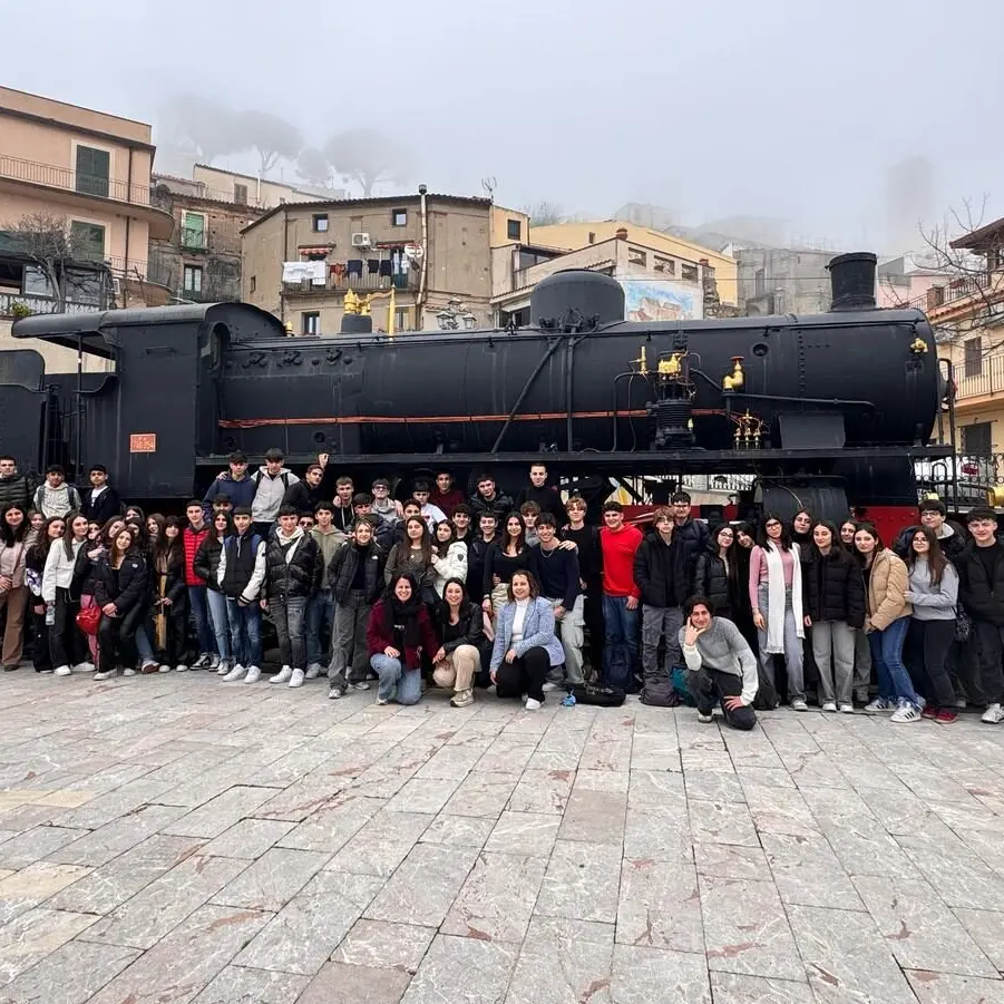 Gli studenti del Polo Liceale 'Zaleuco - Oliveti - Panetta - Zanotti' tra storia e natura: viaggio tra le meraviglie di Bova e Pentedattilo