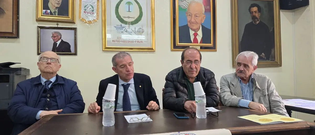 Palmi, Società operaia di mutuo soccorso: premiati il console Naccari e il giornalista Badolati