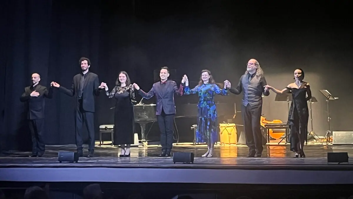 Passione in musica al teatro Manfroce di Palmi con la Tango Spleen Orquesta e i ballerini Sophie Sperling e Francis Aguilar