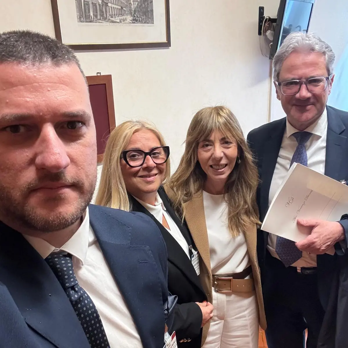Manipolazione psicologica: l'Associazione Manisco World incontra la senatrice Minasi per una nuova legge