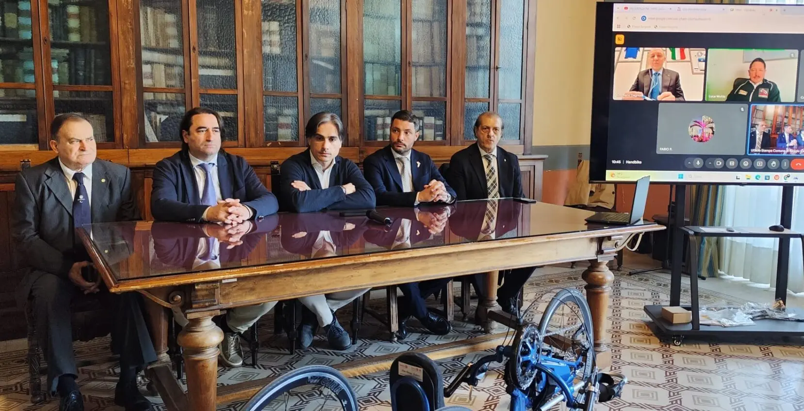 Ciclismo paralimpico, al via da Reggio la prima tappa del Giro Handbike