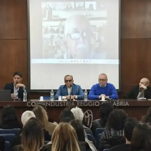 Asilo nido di San Roberto, l'appello alle Istituzioni per scongiurarne la chiusura