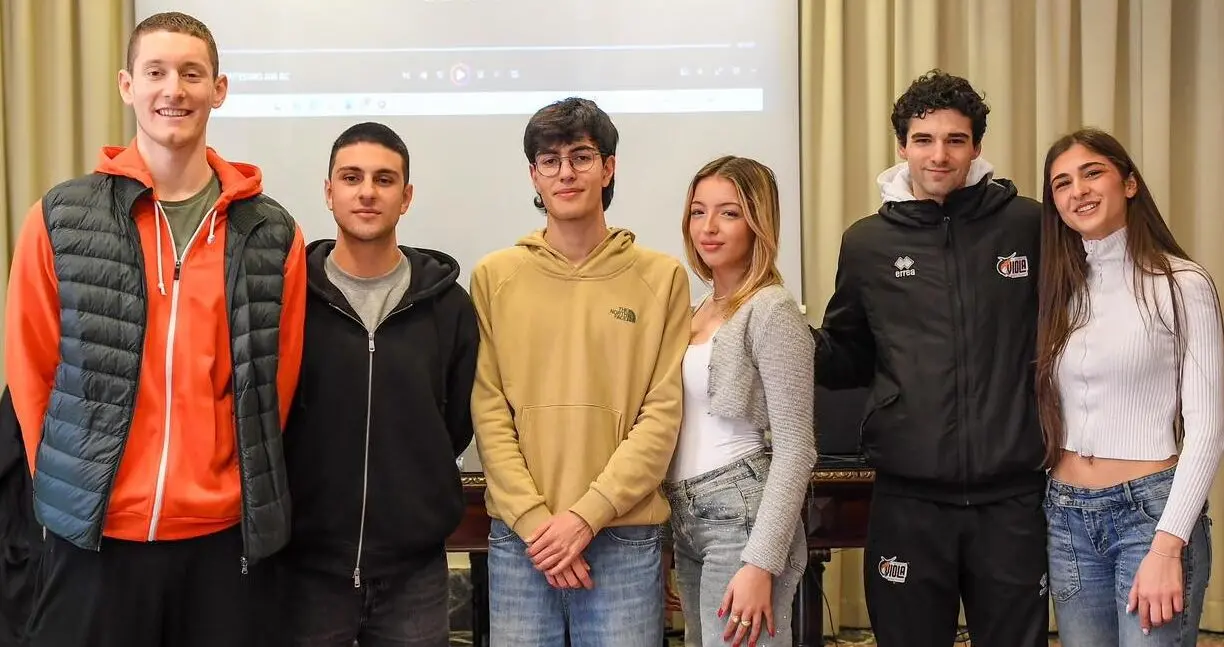 Viola, i giocatori Cessel e Fernandez ospiti del Liceo Classico “T. Campanella”