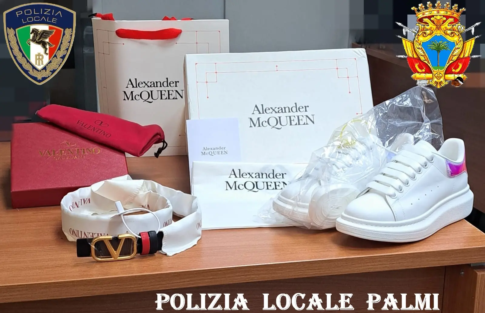 Palmi, vendeva articoli di lusso contraffatti sui social: denunciata