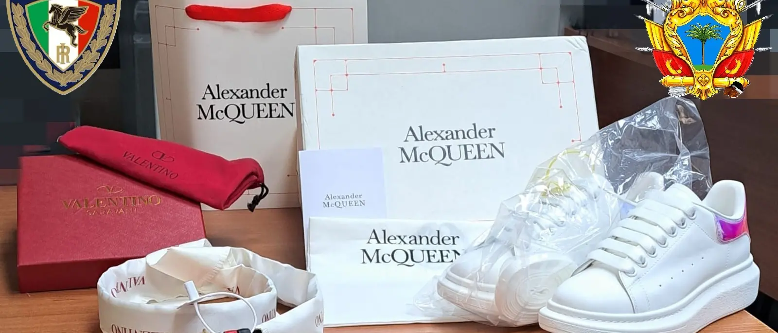 Palmi, vendeva articoli di lusso contraffatti sui social: denunciata