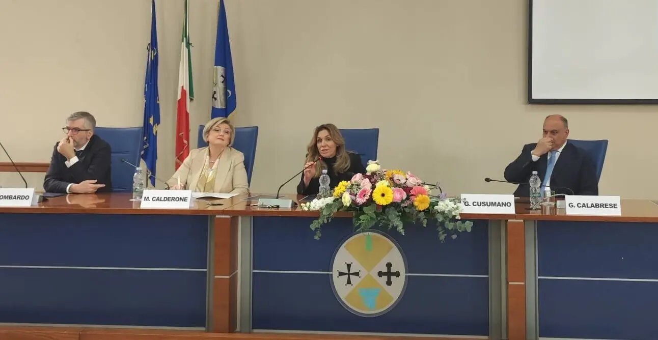 Vittime di mafia e del lavoro irregolare, il ministro Calderone: «Impegnati a sostenere gli onesti»