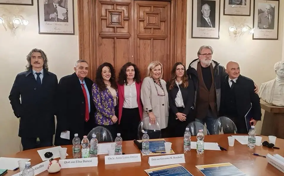Sanità calabrese, Baldino (M5S): «Occhiuto da commissario a supereroe per trasformare la sanità in più voti e meno servizi»