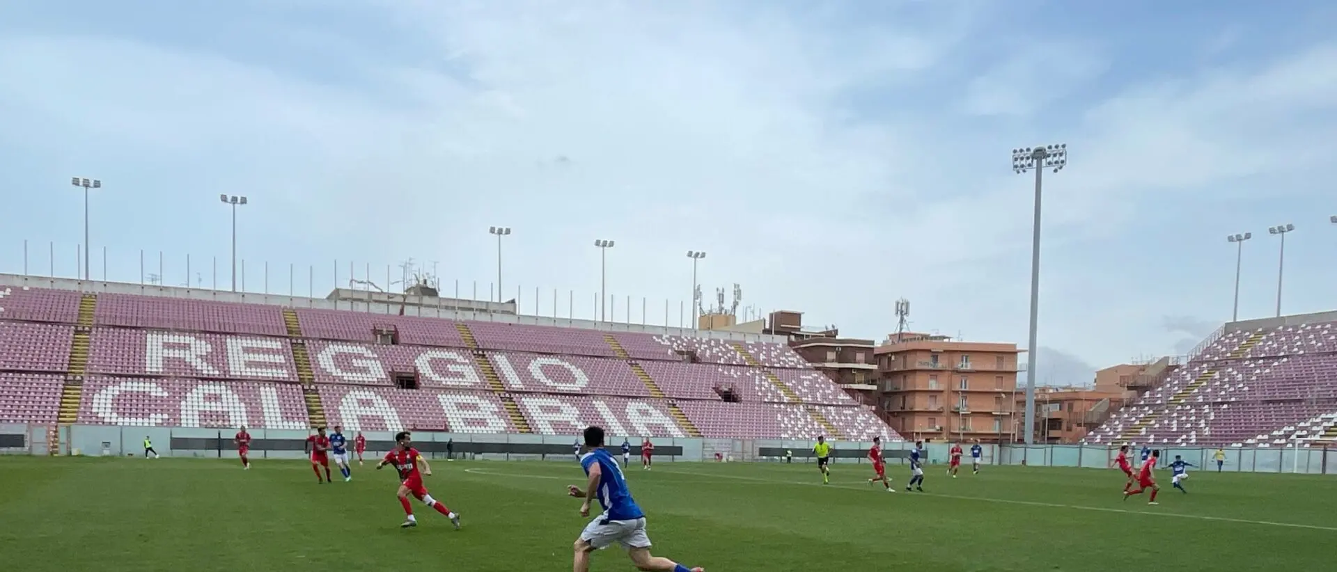 Pareggio nel big match al Granillo: lo Sporting Polistena conserva il primato, Il Catona calcio non abbandona le speranze di sorpasso