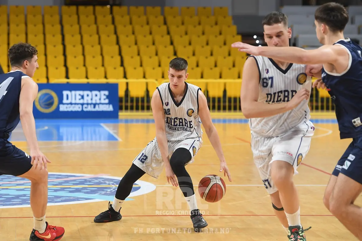 Reggio, Dierre basket consolida il terzo posto: vittoria contro lo Sport Club Gravina