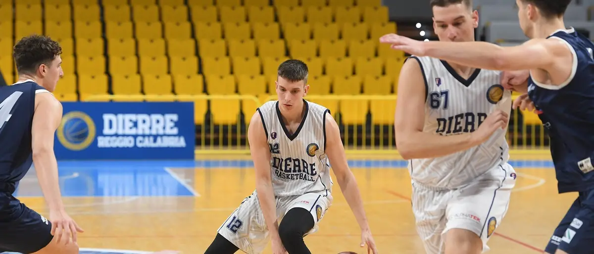 Reggio, Dierre basket consolida il terzo posto: vittoria contro lo Sport Club Gravina