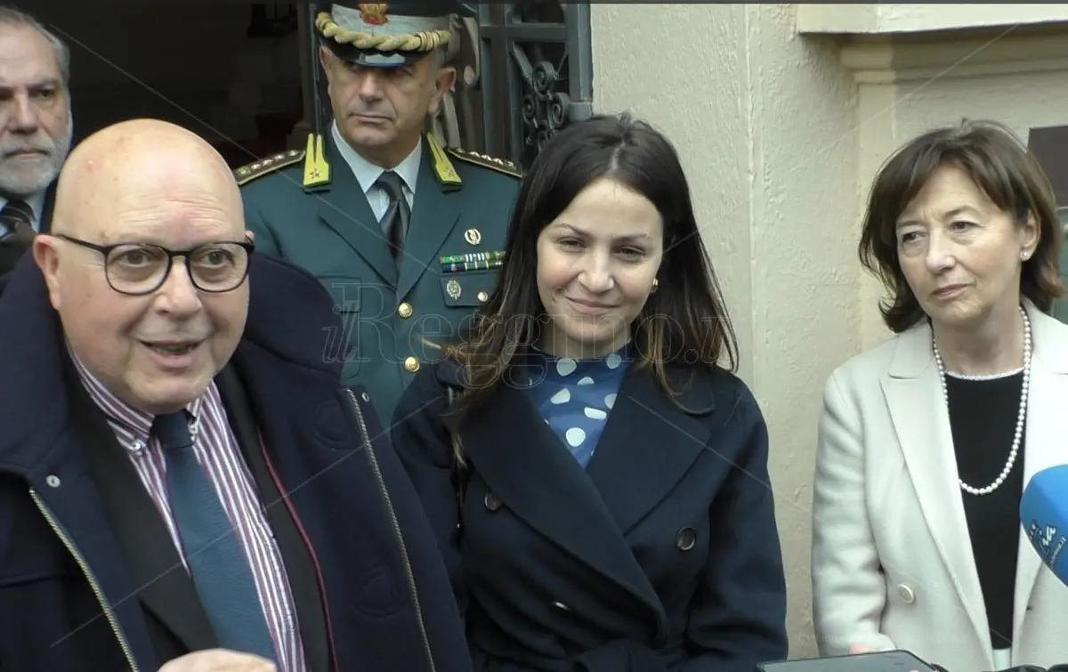 Angela Verbaro torna a Reggio: «Papà denunciò il pizzo per darci un futuro di libertà» - VIDEO