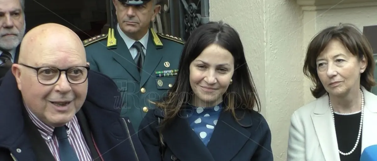 Angela Verbaro torna a Reggio: «Papà denunciò il pizzo per darci un futuro di libertà» - VIDEO