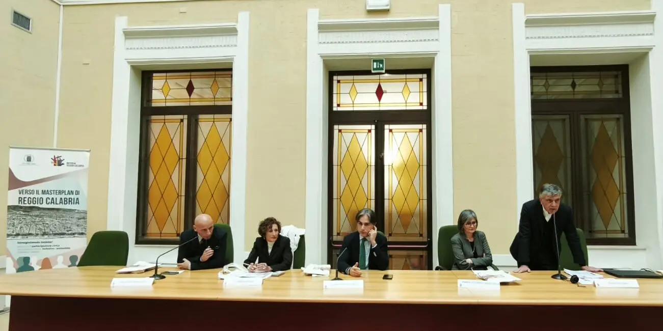Reggio e il futuro che verrà: un dialogo aperto per trovare una strategia condivisa e costruirla insieme