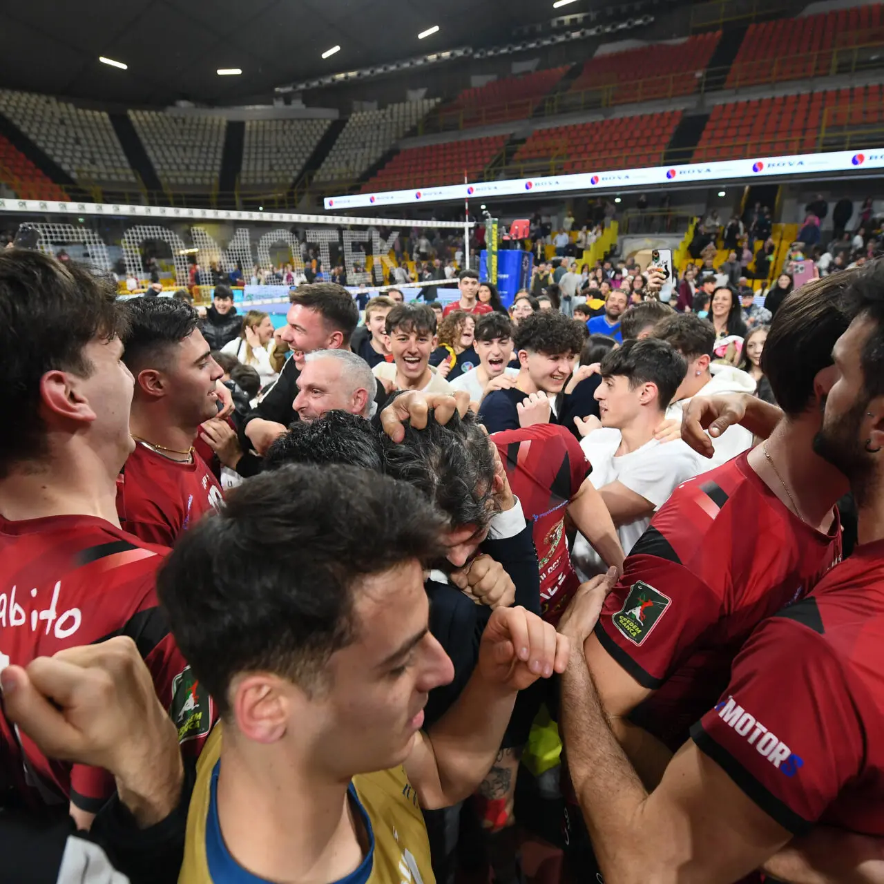 Domotek Volley Reggio Calabria: la cavalcata continua, ora è semifinale playoff