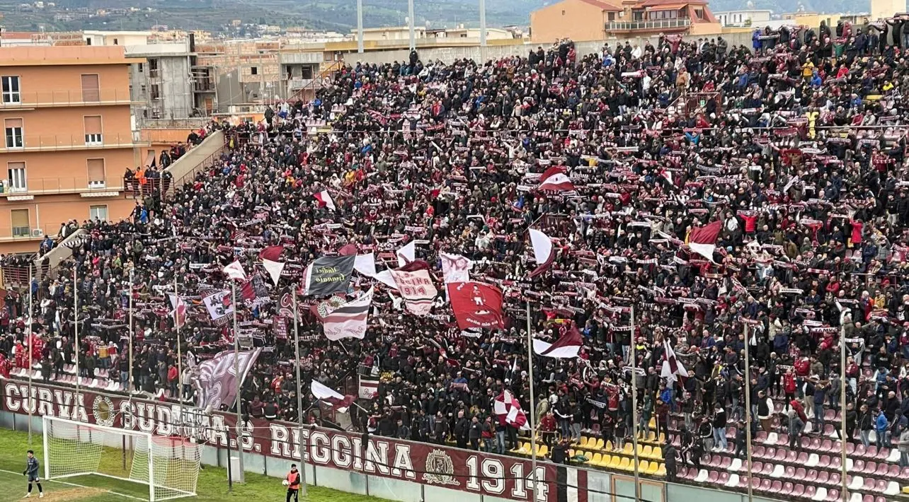Reggina-Vibonese: annunciata la Giornata Amaranto, ecco tutte le info sui biglietti
