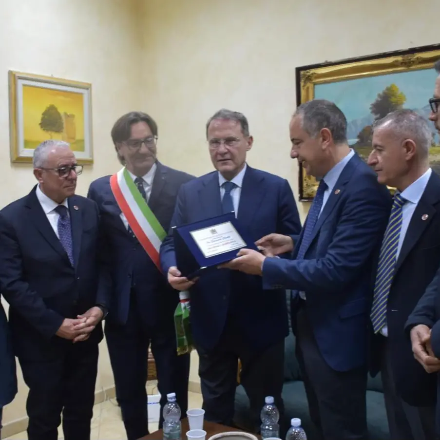 Il viceministro Cirielli in visita presso il Consolato onorario del Regno del Marocco in Calabria