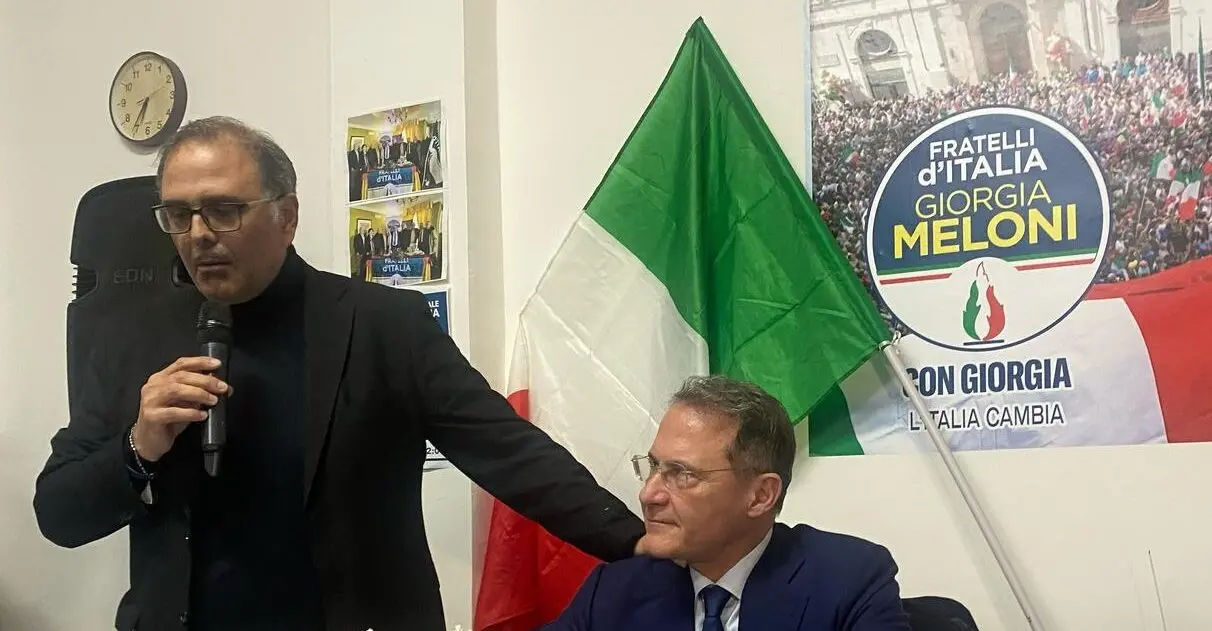 Il Vice Ministro Cirielli all'inaugurazione del Circolo di FdI di Villa San Giovanni