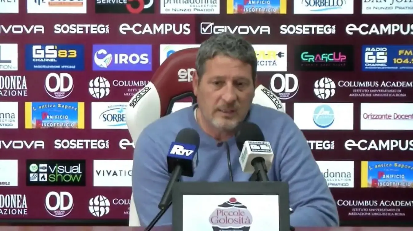 Verso Reggina-Vibonese, Trocini: «Non possiamo fallire, solo con la fame di vincere possiamo andare lontano»