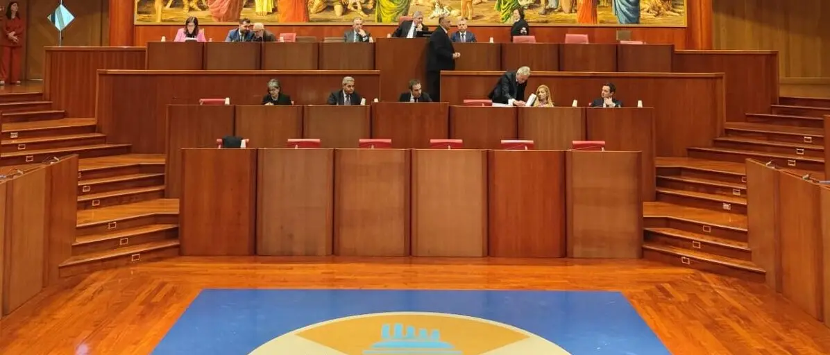 Consiglio regionale, la maggioranza istituisce due nuove società in house e dà il via libera al “consigliere supplente”