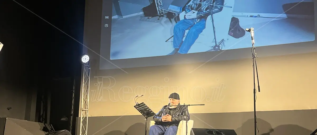 Reggio, \"Oltre i confini\" con Moni Ovadia: Carta Bianca Palestina invoca uno stato binazionale e laico per fermare il genocidio - VIDEO