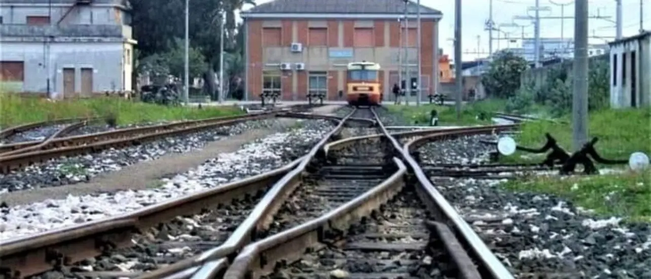 Gioia Tauro, delibera in favore delle linee ferroviarie taurensi. Il sindaco Scarcella: «Risorsa per lo sviluppo economico, sociale e culturale»