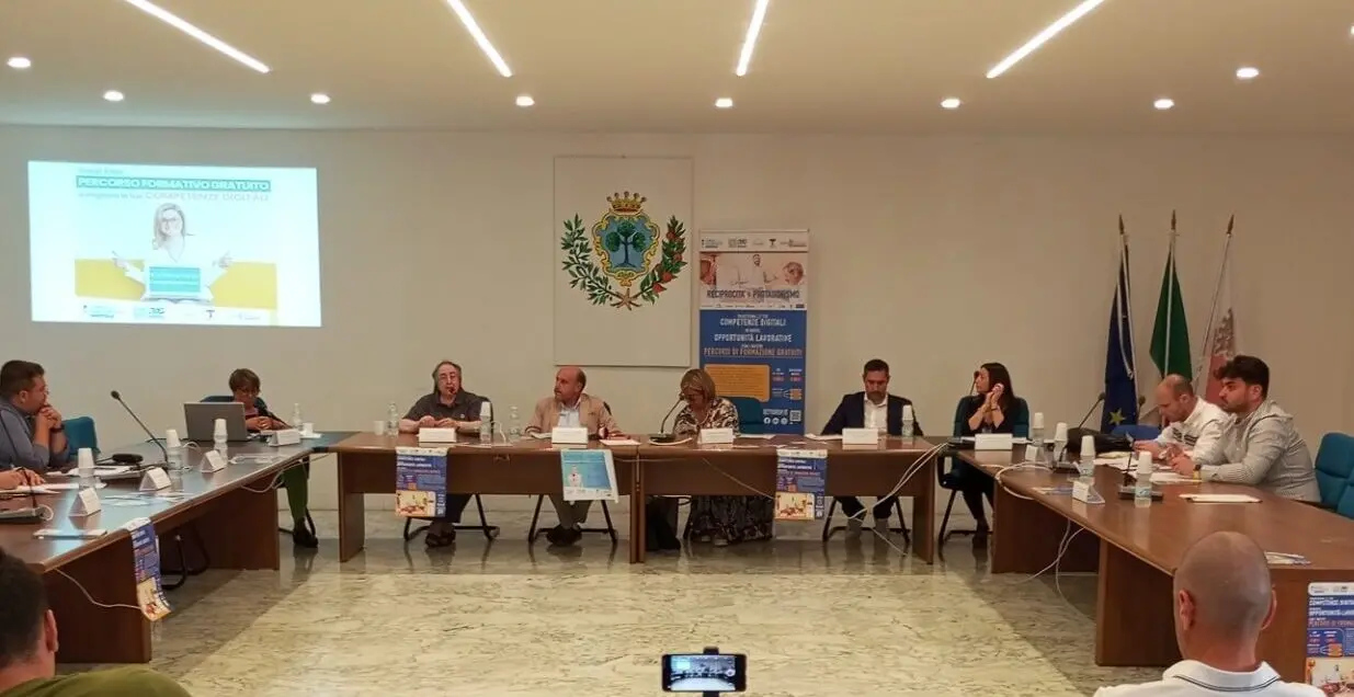 Reggio, al via il nuovo seminario informativo del Progetto ReP sulle competenze digitali