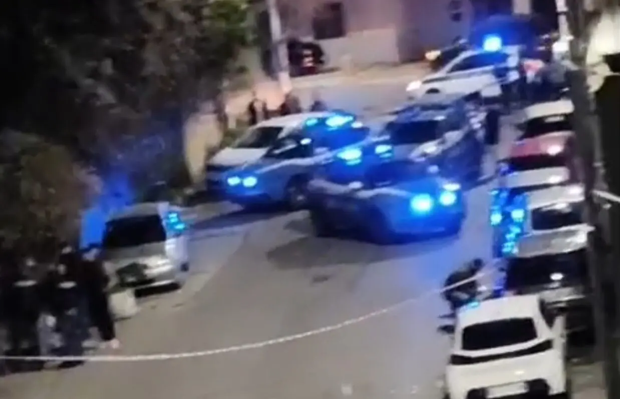 Sparatoria a Gallico, danneggiati due esercizi commerciali