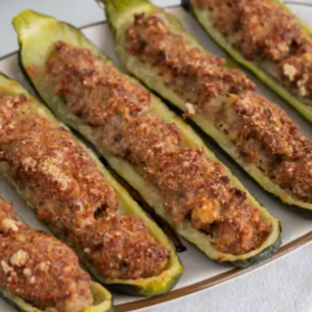 LA RICETTA DEL GIORNO | Zucchine ripiene: un classico intramontabile della cucina italiana