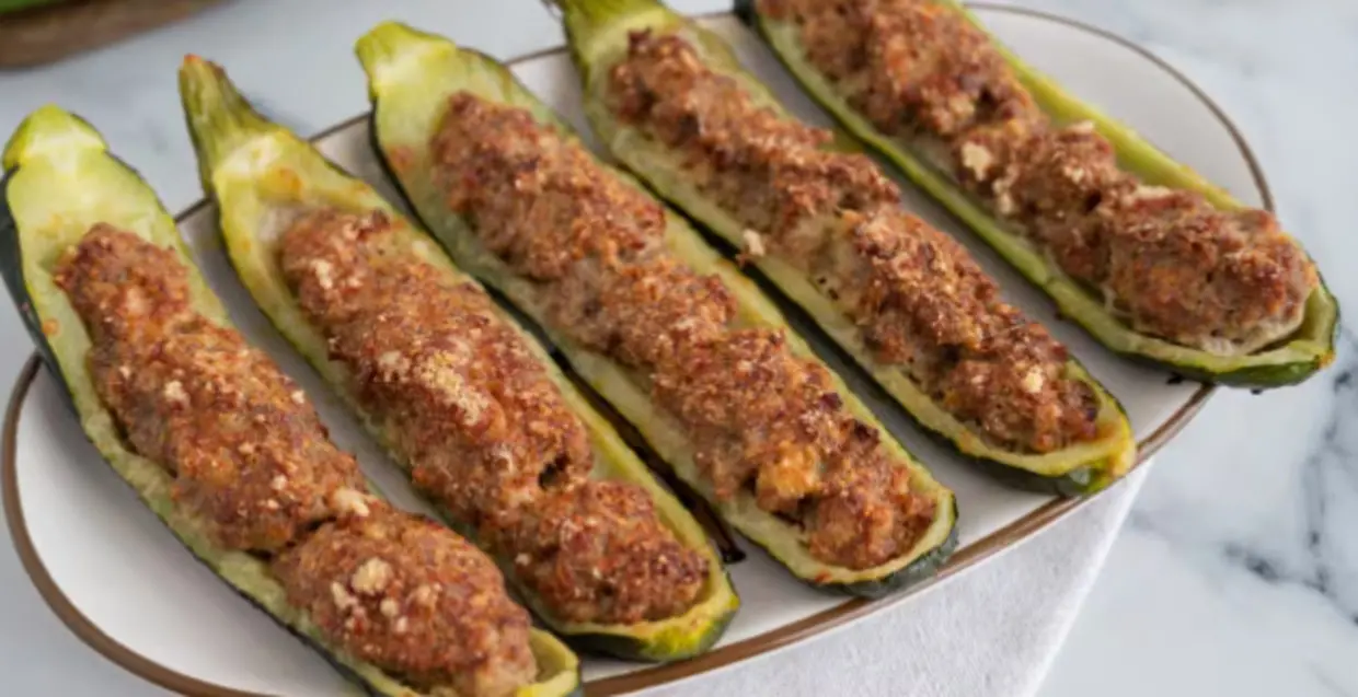 LA RICETTA DEL GIORNO | Zucchine ripiene: un classico intramontabile della cucina italiana