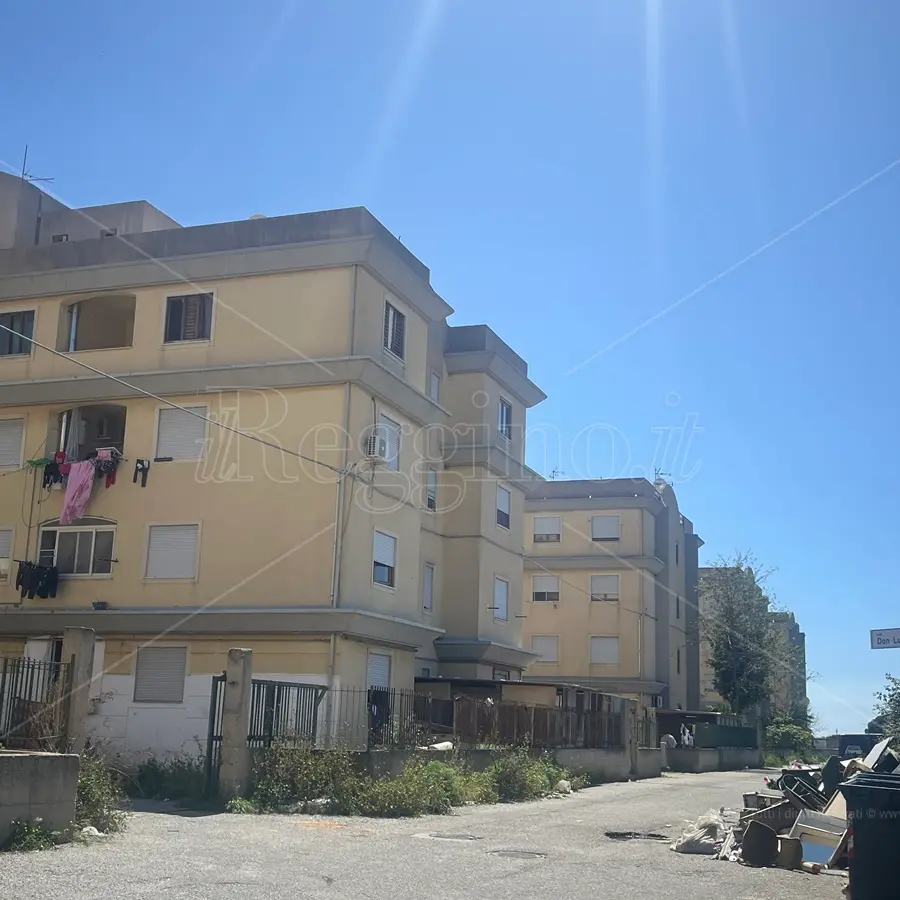 Arghillà, famiglie del comparto 6 preoccupate per lo sgombero: «E se non ci danno un’altra casa, noi dove andiamo?»