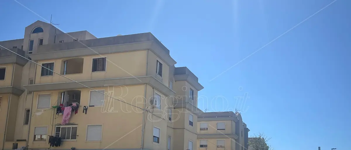 Arghillà, famiglie del comparto 6 preoccupate per lo sgombero: «E se non ci danno un’altra casa, noi dove andiamo?»