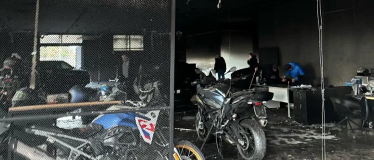 Reggio, i sindacati Uil e UilTucs: «Condanniamo il grave atto intimidatorio alla Calabria Motori»