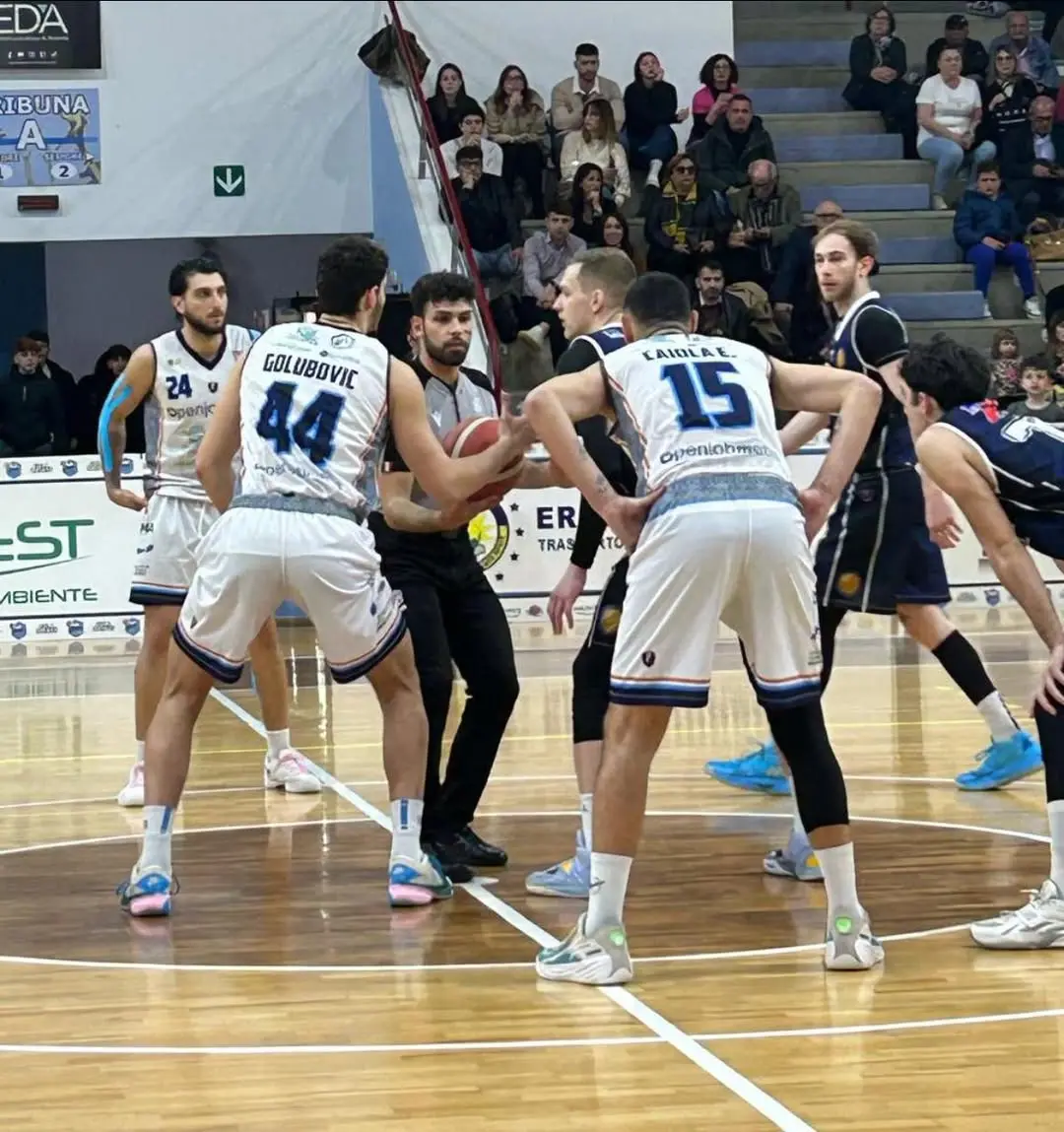 Basket, la Dierre esce sconfitta da Gela