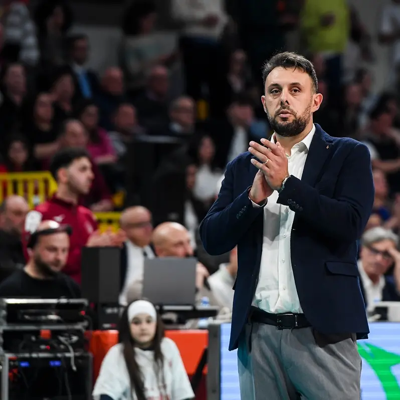 Domotek Volley Reggio, mister Polimeni: «La vittoria più grande è questa unione tra squadra e città»