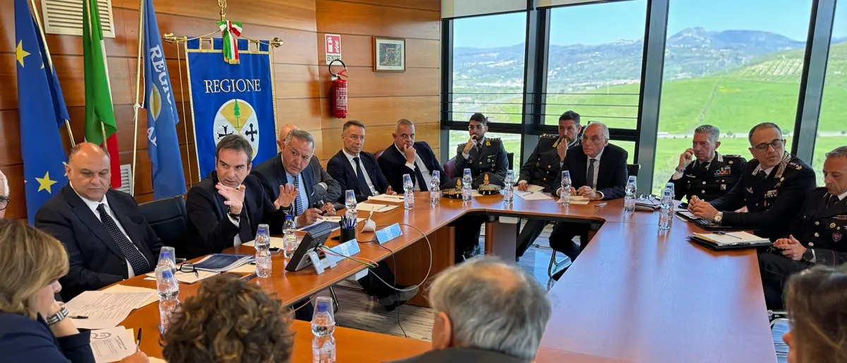 Depurazione, la Regione riunisce tavolo interistituzionale: Gps, droni e radar per difendere l’ambiente