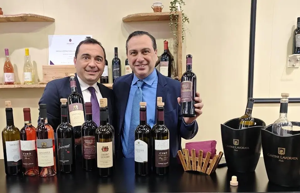Reggio Calabria conquista ancora il Vinitaly: in vetrina l'anima autentica delle eccellenze vitivinicole del territorio