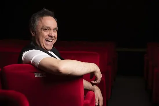 Cittanova, al Teatro Gentile Gabriele Cirilli con il suo nuovo comedy show “Cirilli & Family”