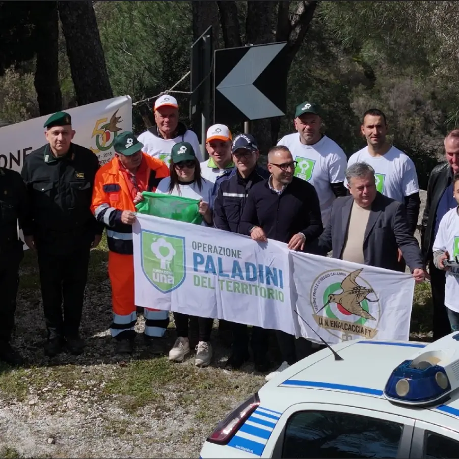 Gerace ripulisce una seconda discarica abusiva grazie all’iniziativa “Paladini del territorio” e ai volontari