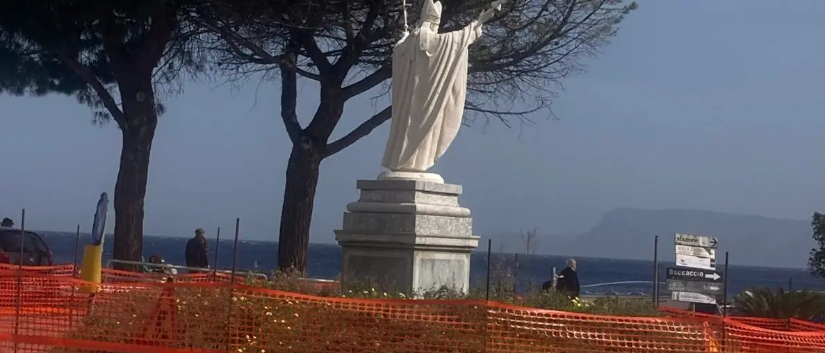 Rotatoria di Cannitello, il Codacons accusa il Comune di Villa: «Mancata trasparenza amministrativa»