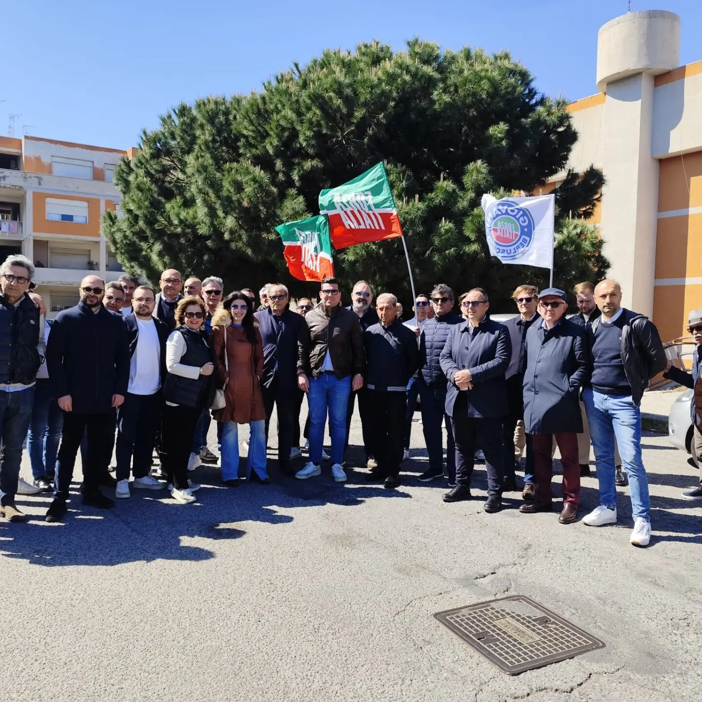 Reggio, Forza Italia mette le “periferie al centro”: prima tappa Rione Marconi