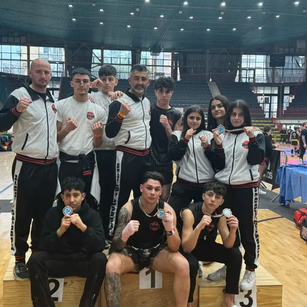 Trionfo per la Dekaju Kombat alla Trinacria Cup di Catania: pioggia di medaglie per gli atleti reggini